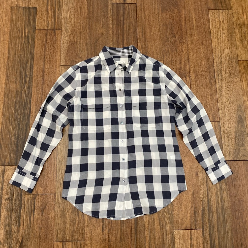 EQUIPMENT women’s plaid silk button up shirt sz Small